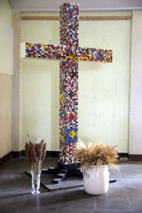 Sichtbar evangelisch 2016 Schulkreuz Mosaik