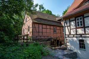 Fachwerkhäuser mit Wassermühle in Bad Düben.