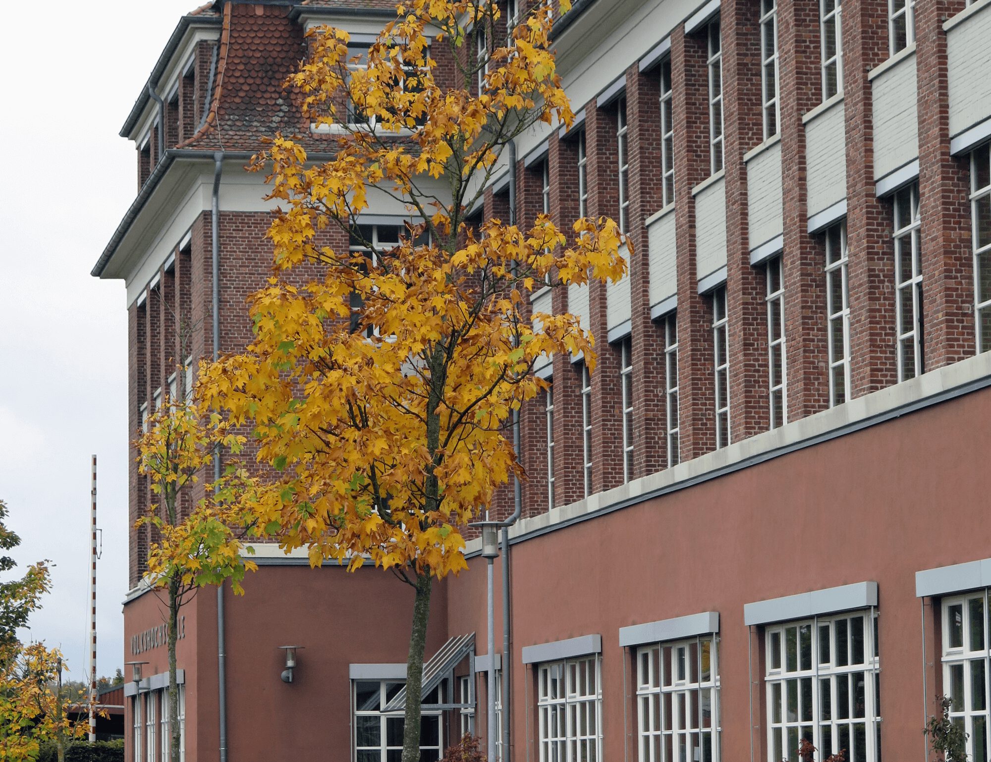 Aussenansicht des Evangelischen Gymnasiums Nordhorn.