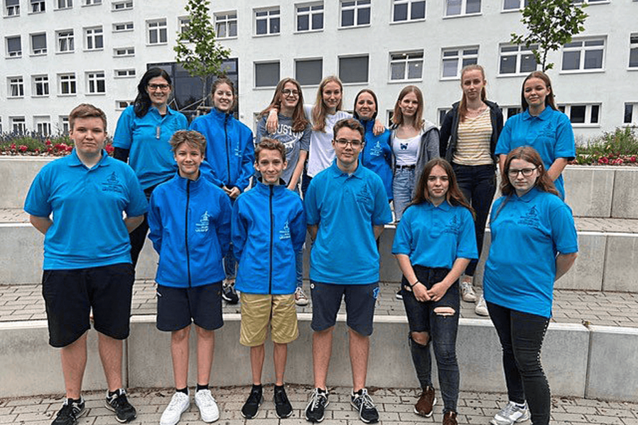 Einige der 42 jungen Menschen, die an der neuen Schülerfirma "Naturkultour" des Evangelischen Schulzentrums Bad Düben mitwirken.