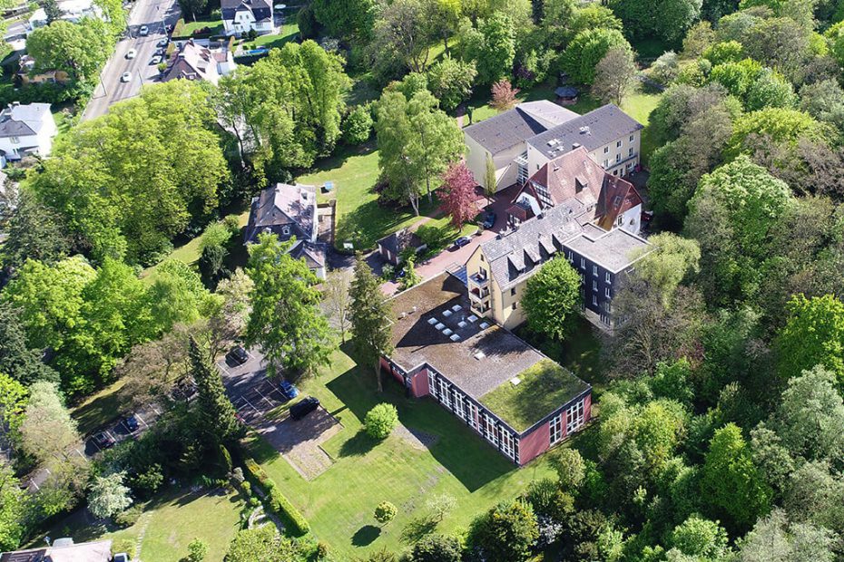 Die ESS EKD fördert im Wintersemester 2021/2022 ein Rassismus-Projekt an der CVJM-Hochschule Kassel.