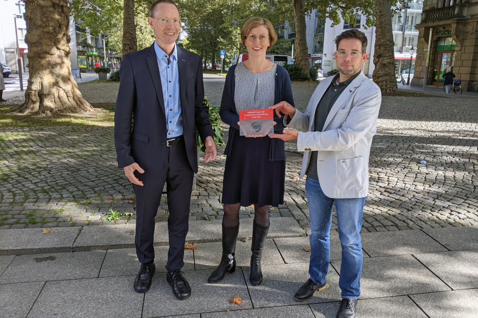 Übergabe der Förderplakette an die Ev. Schule für Sozialwesen "Hans Georg Anniès" Moritzburg.