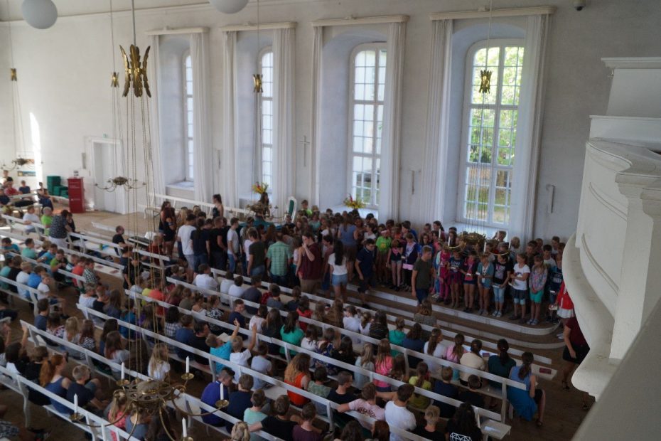 Porträt Evangelische Zinzendorf-Oberschule Herrnhut: Ein Schulgottesdienst.