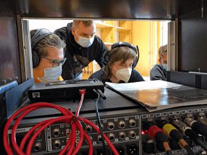 Headerbild-Projekt-Musikalisches-Hoerspiel Die ESS EKD förderte in 2021 das Projekt eines musikalischen Hörspiels des Evangelischen Gymnasiums Doberlug-Kirchhain.