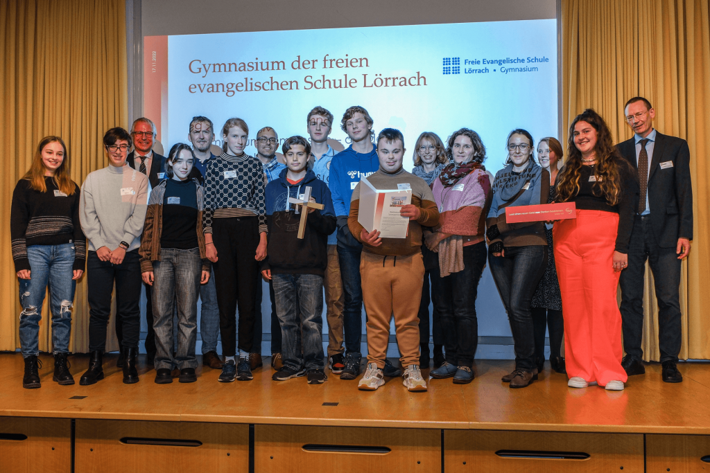 Die Prämierung des Wettbewerbs "Sichtbar evangelisch 2022" fand am 17. November 2022 im Stephansstift in Hannover statt.