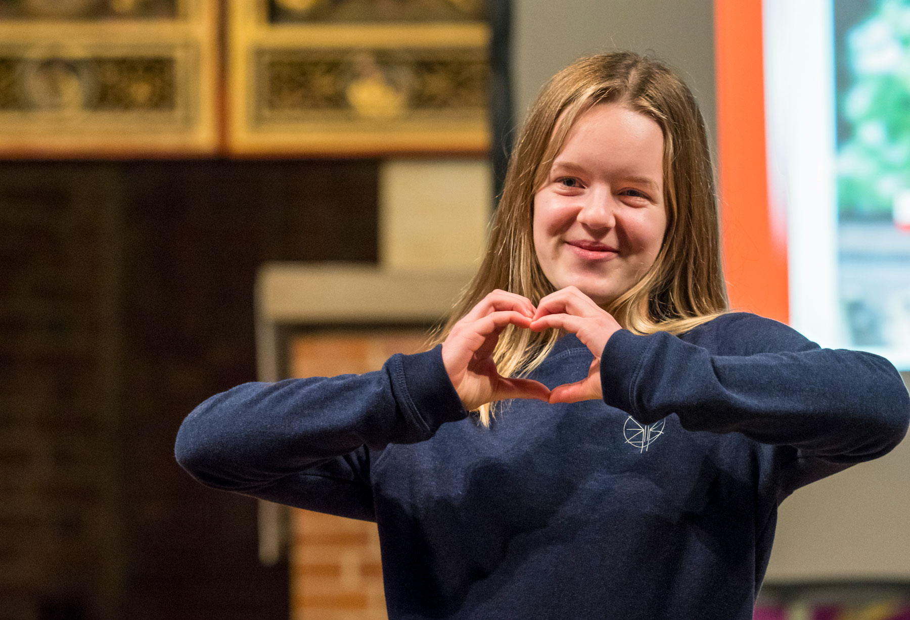 Schülerin des Johann-Sebastian-Bach Gymnasiums Mannheim beim 30-jährigen Jubiläum der ESS EKD.